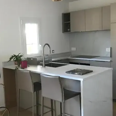 Avec Terrasse Et Coin Repas *