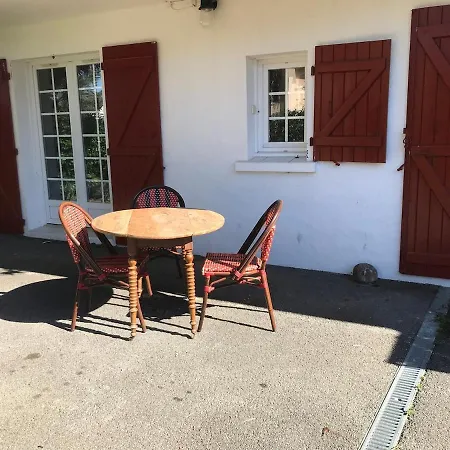 Avec Terrasse Et Coin Repas